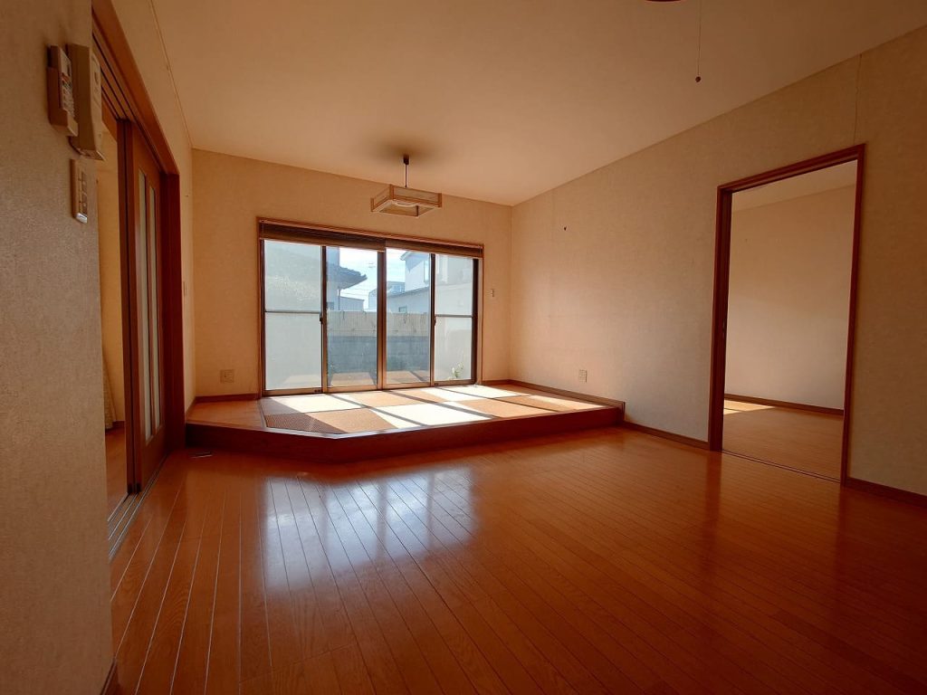 伊勢崎市東本町戸建