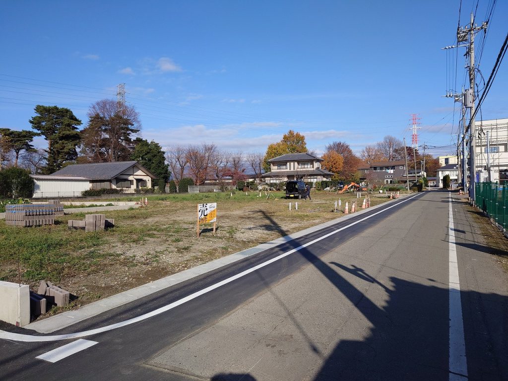 伊勢崎市曲沢町承認工事_道路舗装