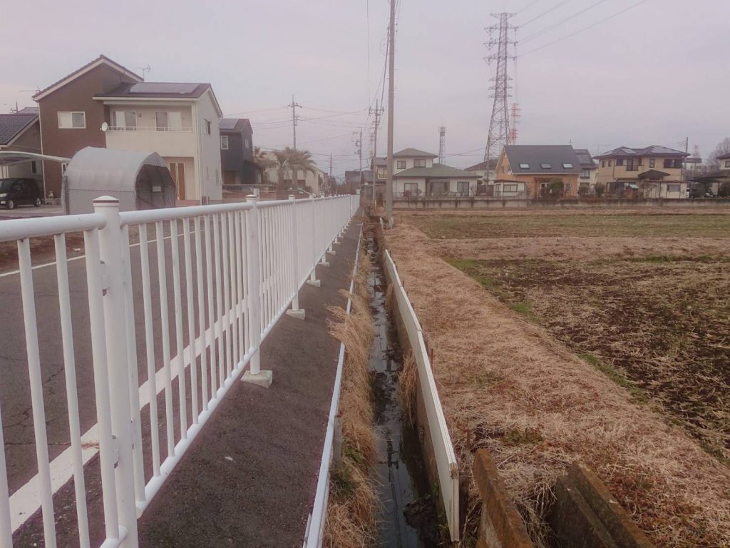 伊勢崎市曲沢町_側溝接続工事