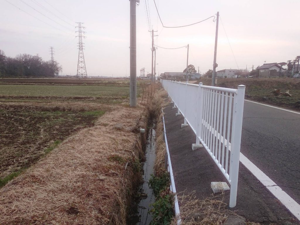 伊勢崎市曲沢町_側溝接続工事